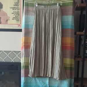 Zara Elegant Sage Green Maxi Skirt